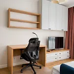 Metro Plocka 3-bedroom By Bookinghost